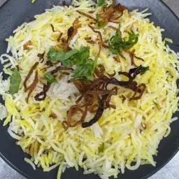 رز مشخول